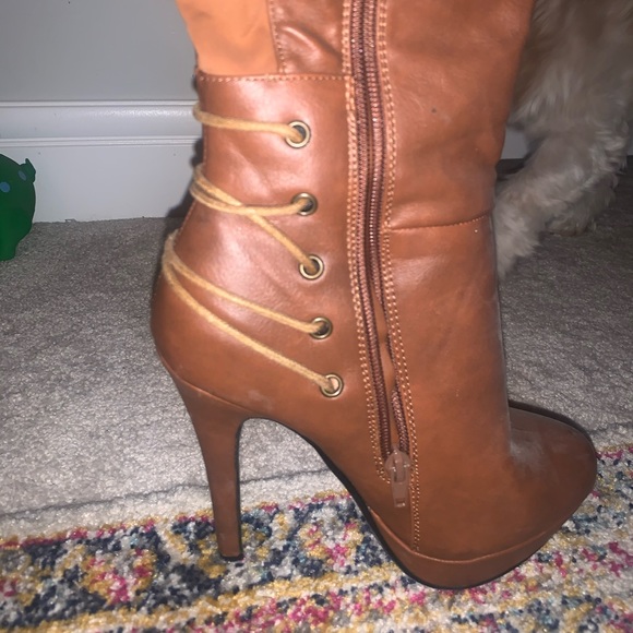 Thigh high leather boots - Picture 3 of 5